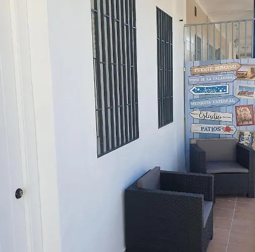Apartmán En Cordoba, Puente Y Torre Calahorra *
