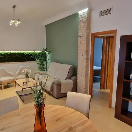 Apartment En Cordoba, Puente Y Torre Calahorra *