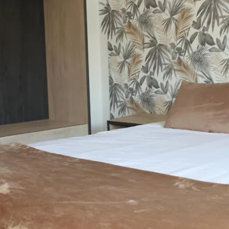 En Córdoba, Puente Y Torre Calahorra Apartamento *